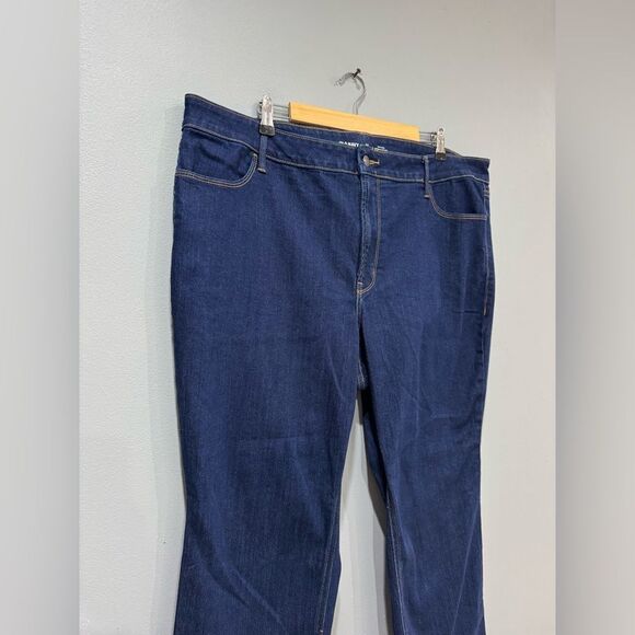 Old Navy High-Rise Straight Leg Jeans Size 22 Short EUC - Picture 3 of 5